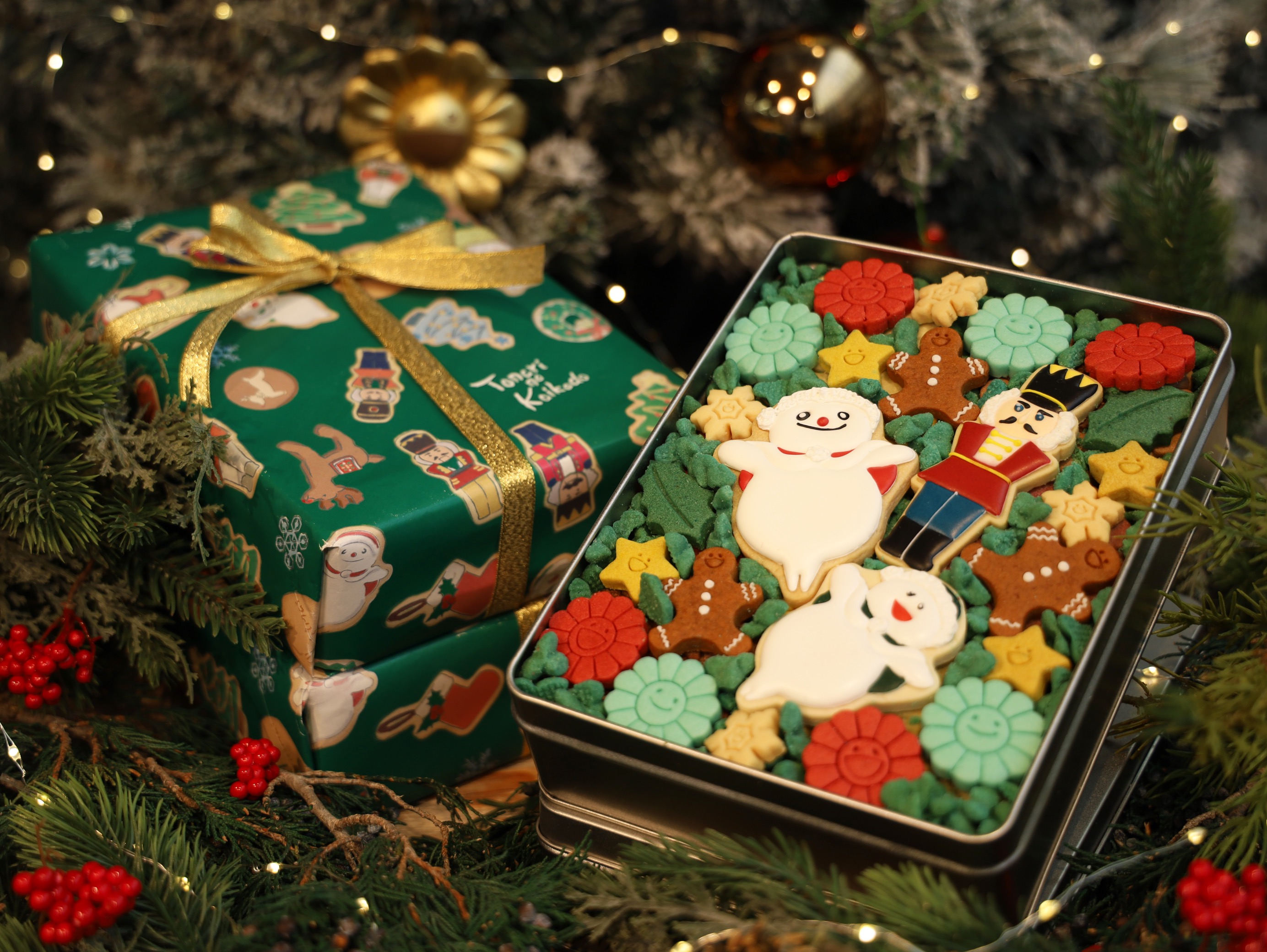 12月6日(月)12:00より、「お花のクリスマスクッキー缶」を受注販売いたします。【12/17より順次発送】 | Zingaro official  Web